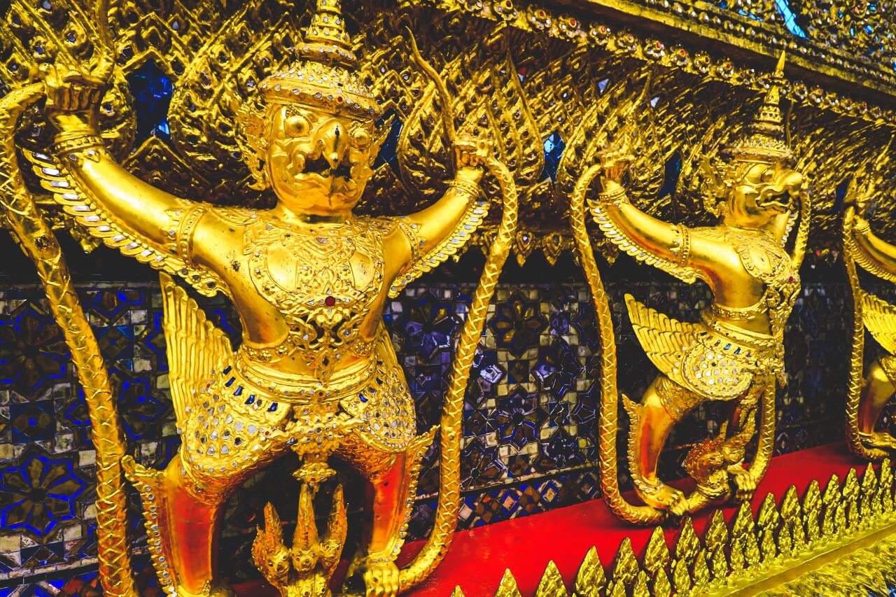 タイのワットプラケオ寺院
