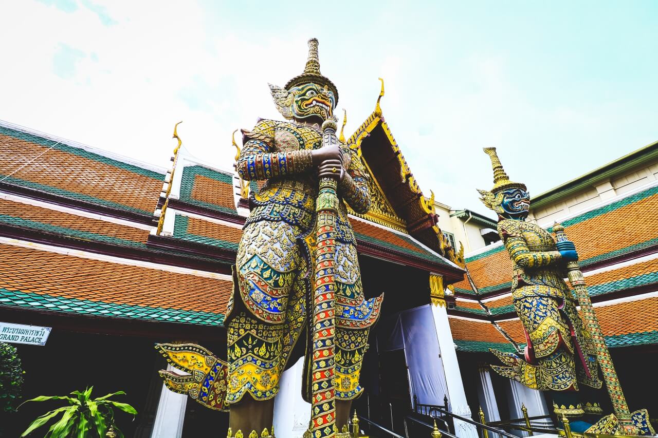 タイのワットプラケオ寺院