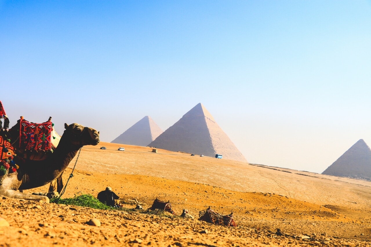 エジプトのギザのピラミッド