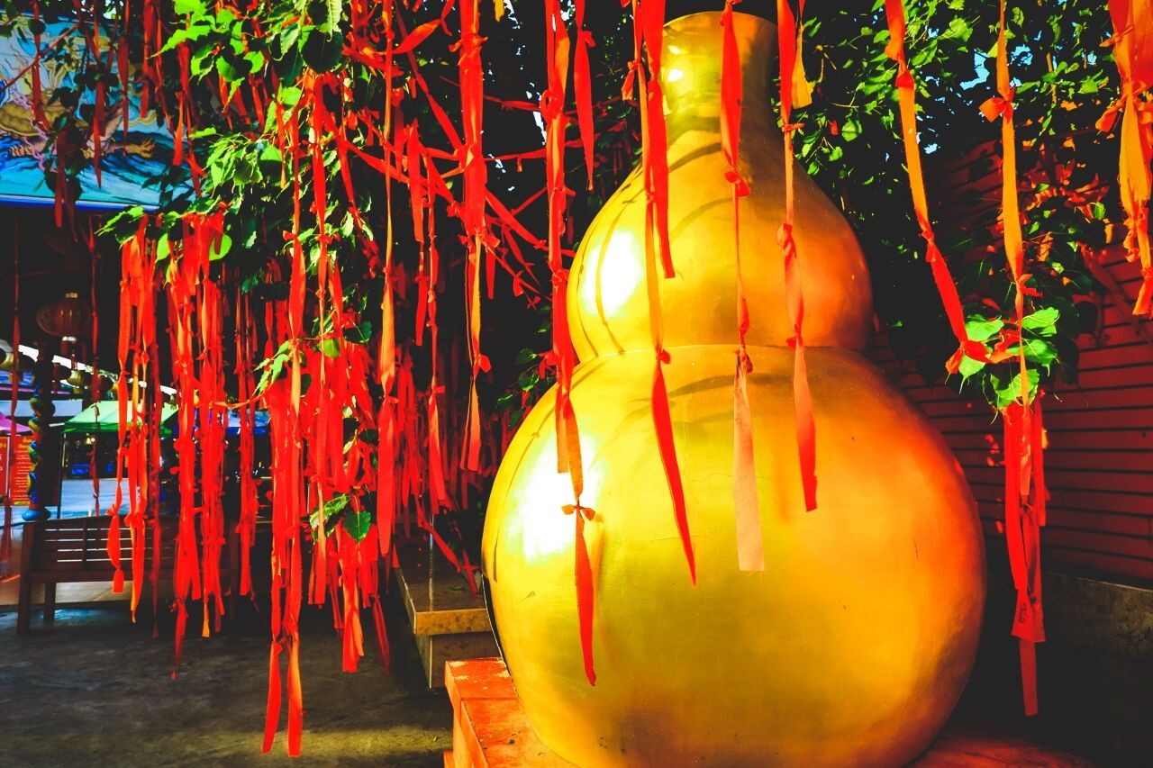 タイのワットサマーンラッタナーラーム寺院