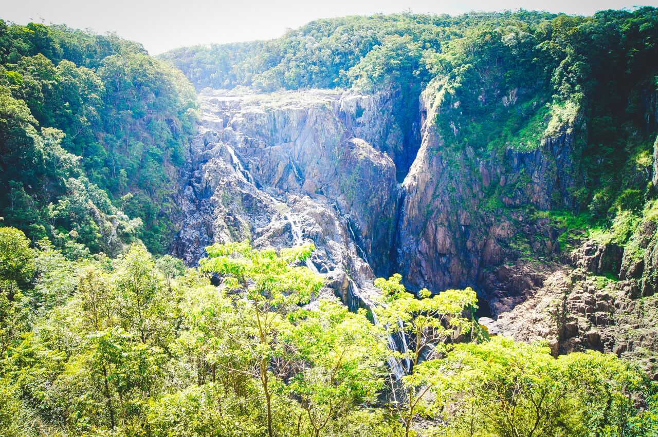 オーストラリアのバロン滝